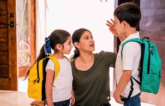 Y a los padres, &iquest;qui&eacute;n los prepara para el regreso a clases?