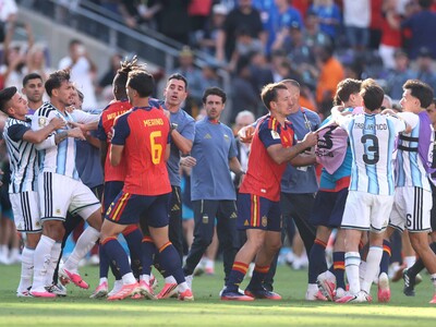 La FIFA castiga a Argentina por incidentes en el Mundial