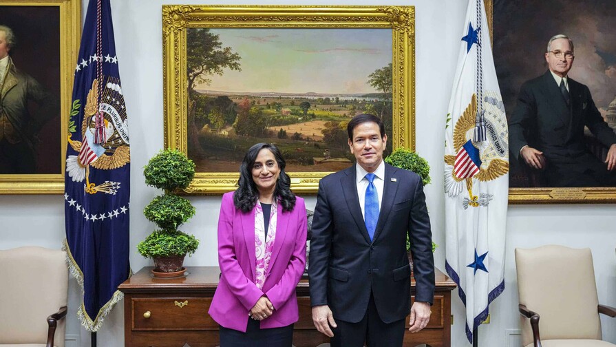 Rubio recibe a canciller canadiense después de que Trump aplazara el arancel del 50 % Rubio recibe a canciller canadiense después de que Trump aplazara el arancel del 50 %