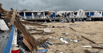 Tormentas y posibles tornados azotan el noreste de EE. UU. y provocan inundaciones y da&ntilde;os