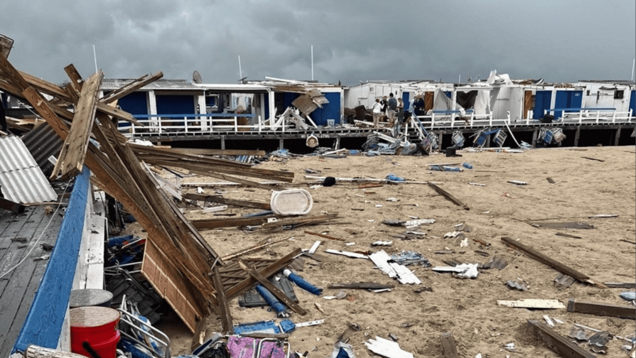Tormentas y posibles tornados azotan el noreste de EE. UU. y provocan inundaciones y daños Tormentas y posibles tornados azotan el noreste de EE. UU. y provocan inundaciones y daños