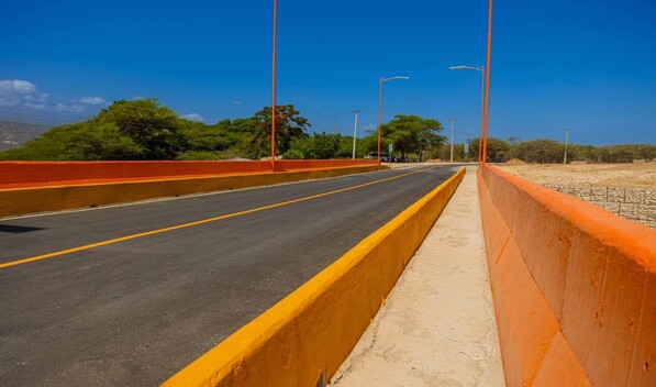 Luis Abinader inaugura calles asfaltadas en Tierra Nueva tras inversi&oacute;n de RD$96 millones