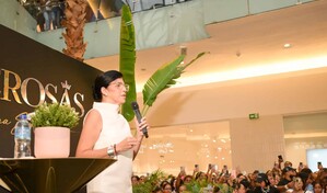 Ana Sim&oacute;  repleta los niveles de &Aacute;gora Mall con su conferencia Poderosas