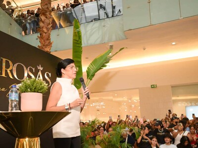 Ana Simó llena Ágora Mall con su conferencia