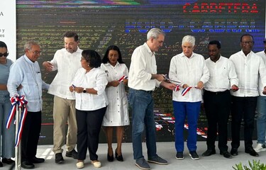 Abinader inaugura carretera Polo-Cabral con inversión de casi RD$500 millones
