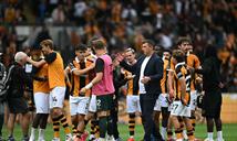 Manchester United resbala de entrada ante el reci&eacute;n ascendido Hull