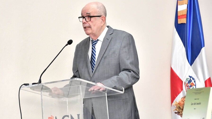 Roberto Cass&aacute; califica de "temerarias y deshonestas" acusaciones de la ADP contra libros de historia