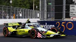 Trump da la salida de la carrera de IndyCar en las calles de Washington