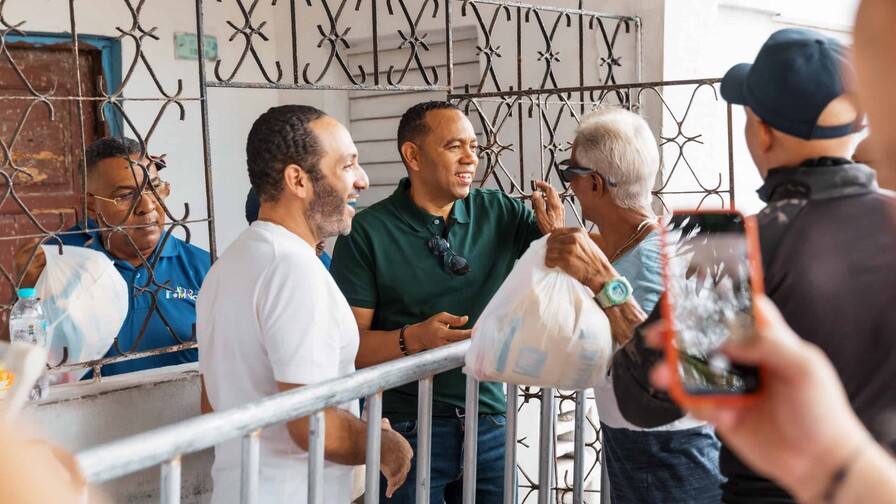 Alcaldía del Distrito Nacional realiza operativo médico y de alumbrado en Luz Consuelo Norte Alcaldía del Distrito Nacional realiza operativo médico y de alumbrado en Luz Consuelo Norte