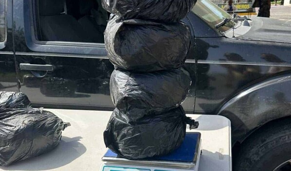 Detienen conductor con 84 libras de presunta marihuana en Azua
