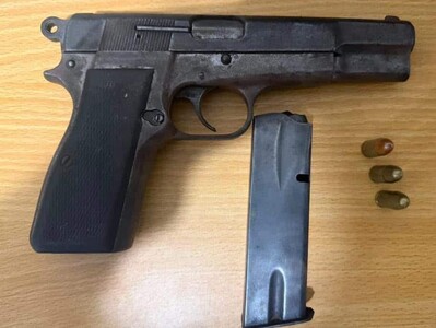 Policía ocupa cuatro armas, recupera otra y decomisa drogas
