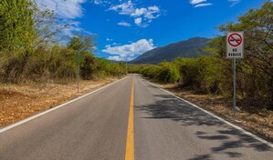 Presidente Abinader inaugura obras viales y de formaci&oacute;n en la regi&oacute;n Sur del pa&iacute;s