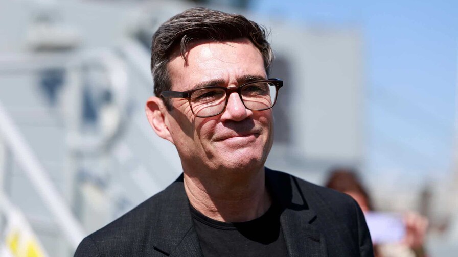 Burnham dice en Kiev que seguirá apoyando a Ucrania pese a "amenazas indignantes" rusas Burnham dice en Kiev que seguirá apoyando a Ucrania pese a "amenazas indignantes" rusas