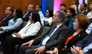 Expertos analizan retos de Am&eacute;rica Latina ante el nuevo orden mundial
