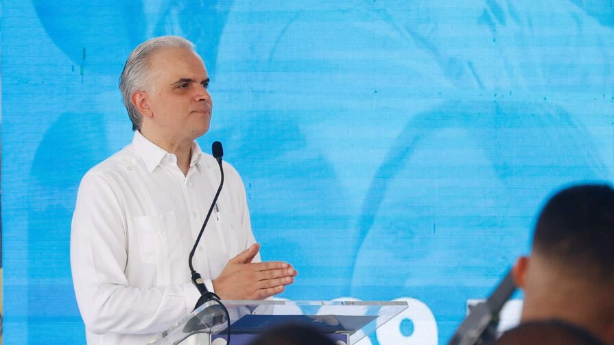Ministro de Educaci&oacute;n: estudiantes tienen derecho a recibir todas las horas de docencia