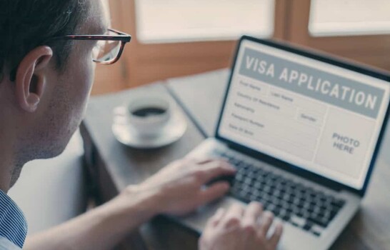 &iquest;Qu&eacute; es el asistente de visas y por qu&eacute; la Embajada de EE. UU. en RD lo recomienda?