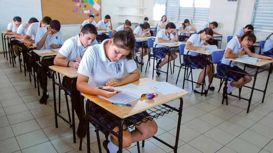 República Dominicana eleva al 64 % la conclusión del bachillerato República Dominicana eleva al 64 % la conclusión del bachillerato