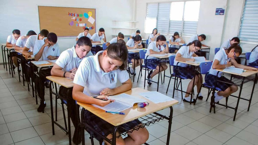 PISA: los estudiantes ricos de RD superan por hasta 71 puntos a los pobres PISA: los estudiantes ricos de RD superan por hasta 71 puntos a los pobres