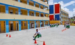 El a&ntilde;o escolar 2026-2027 inicia hoy entre protestas y disputa por cupos
