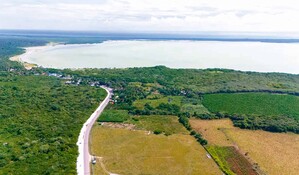 Pedernales aguarda por normas para activar el anunciado puerto espacial