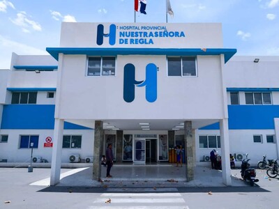 Naufragio de catamarán deja una mujer muerta y hombre en UCI en Baní