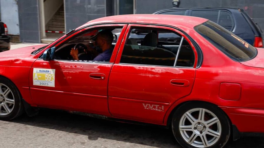 Más rutas de Santiago retan al Intrant al subir el pasaje a 40 pesos Más rutas de Santiago retan al Intrant al subir el pasaje a 40 pesos