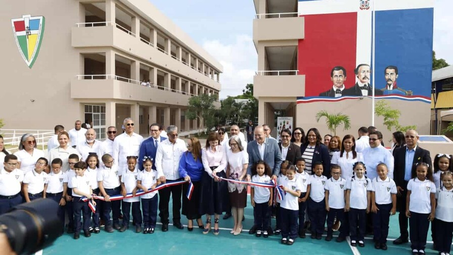 Vicepresidenta Raquel Peña encabeza inicio del año escolar 2026-2027 en Santiago Vicepresidenta Raquel Peña encabeza inicio del año escolar 2026-2027 en Santiago