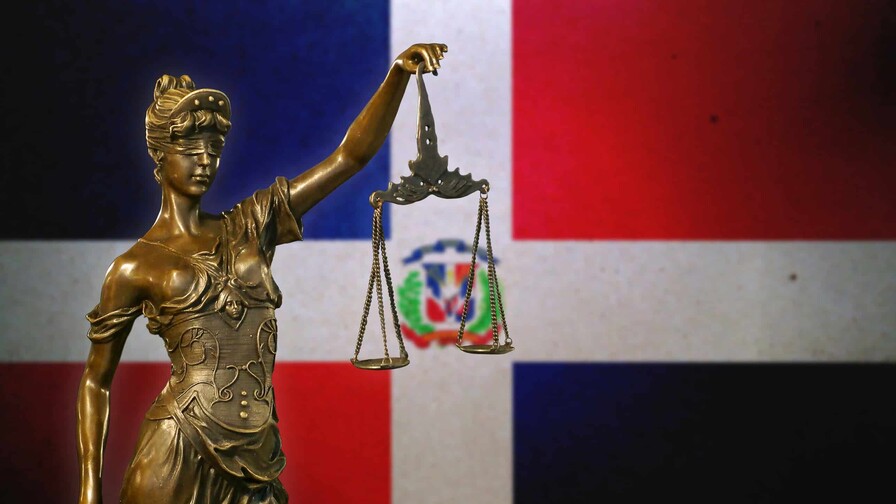 ¿Por qué nadie ha gobernado sin Constitución en 182 años? ¿Por qué nadie ha gobernado sin Constitución en 182 años?
