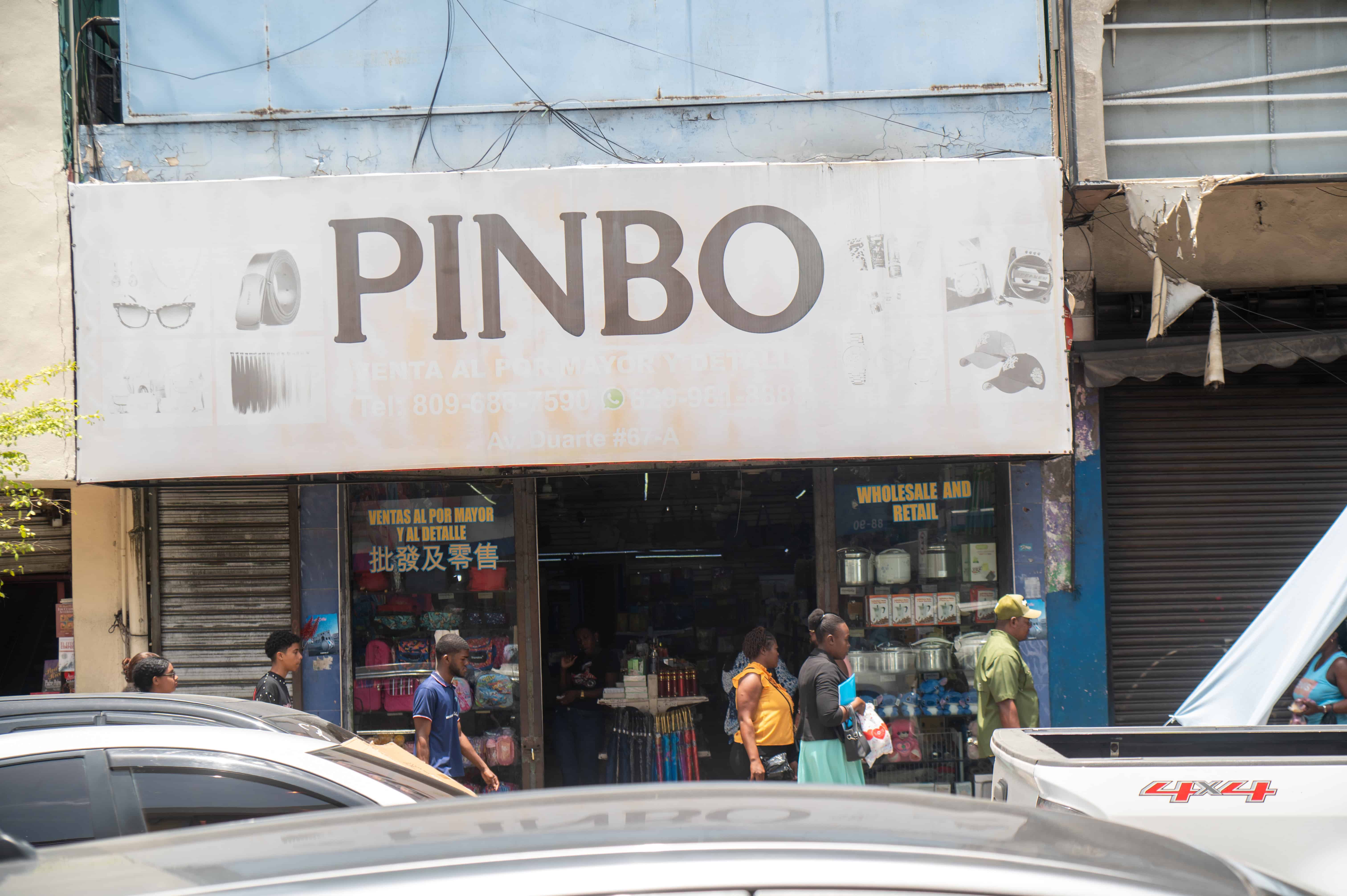 Tienda Pinbo, ubicada en la avenida Duarte.