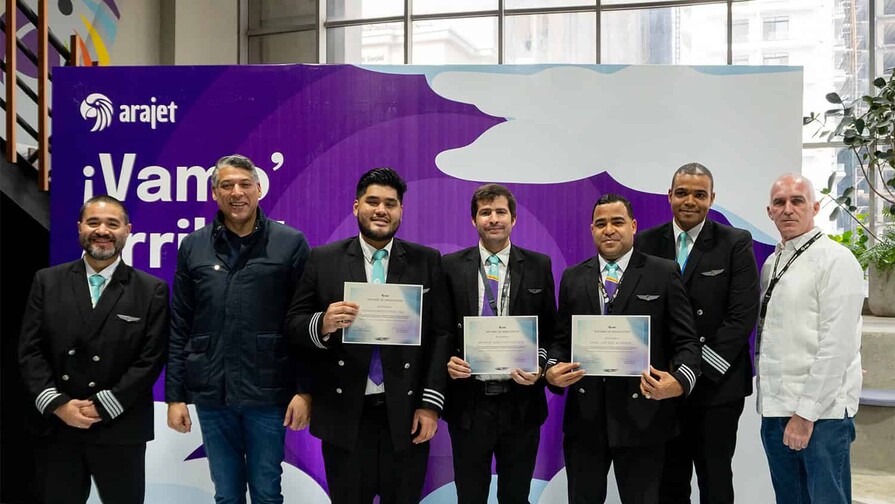 Arajet grad&uacute;a y contrata a nuevos pilotos y tripulantes dominicanos