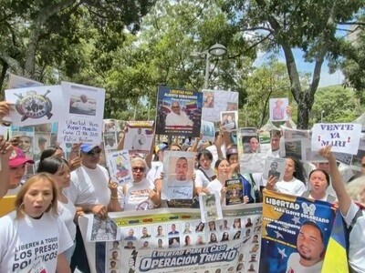 Familiares piden excarcelación de presos políticos en Venezuela