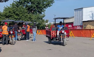 "Chocan y luego escapan": Dajab&oacute;n reclama controles a motoristas que cruzan desde Hait&iacute;