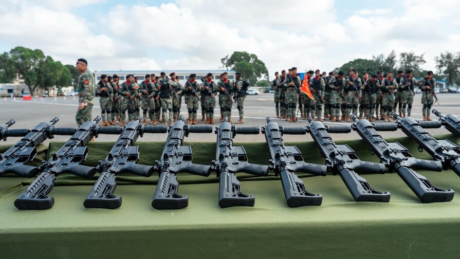 C&oacute;mo Abinader casi duplic&oacute; el gasto de Defensa y ampli&oacute; el arsenal militar dominicano