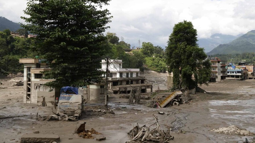 Autoridades de Nepal sin noticias de 384 turistas, en su mayoría extranjeros, tras las inundaciones Autoridades de Nepal sin noticias de 384 turistas, en su mayoría extranjeros, tras las inundaciones