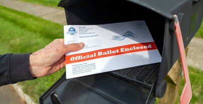 Trump critica horrible fallo de Corte Suprema sobre voto por correo