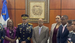 Nuevo director de la Polic&iacute;a visita el Congreso y motiva la aprobaci&oacute;n de la reforma policial