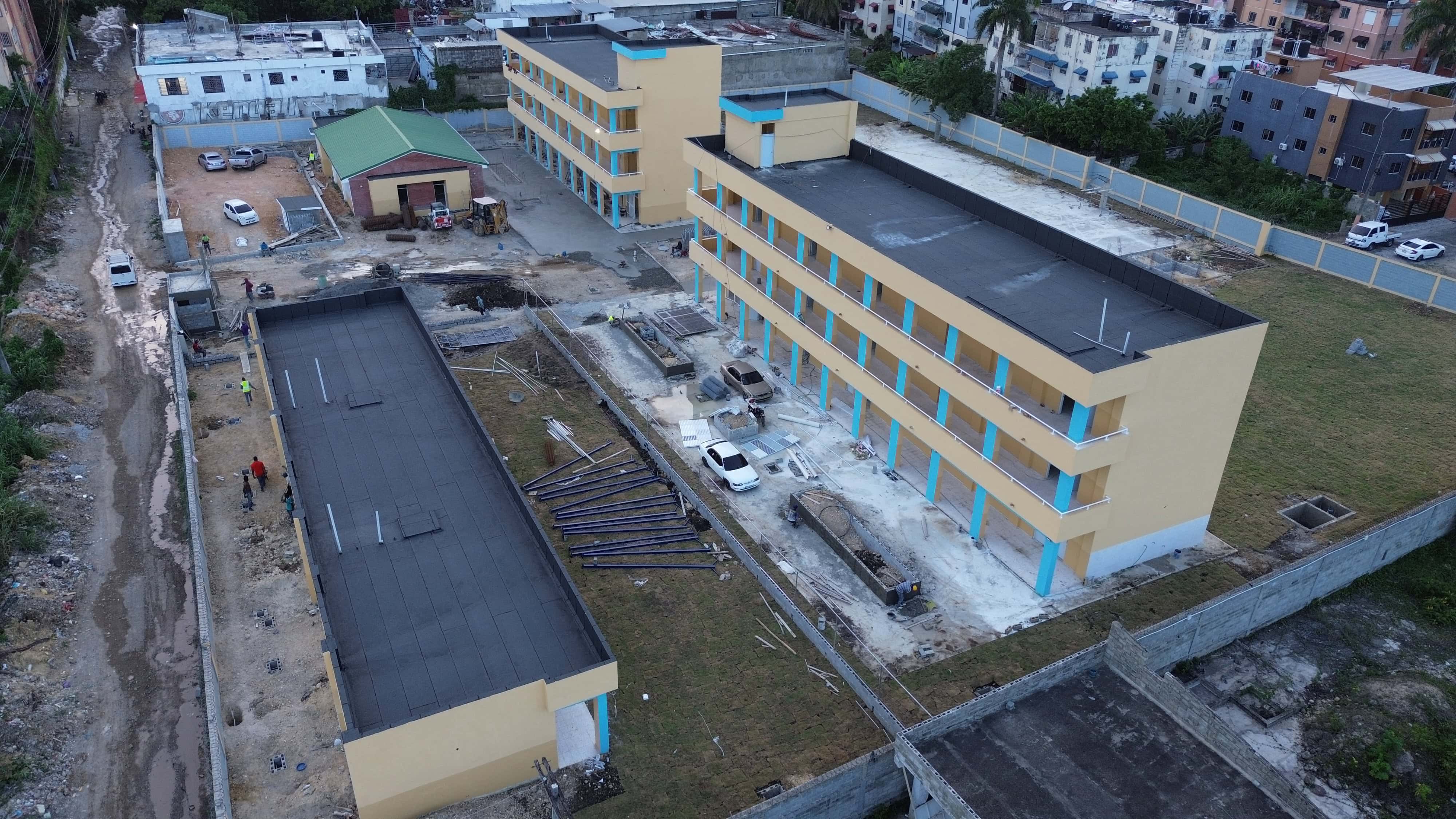 Esta escuela a&uacute;n espera terminaci&oacute;n.