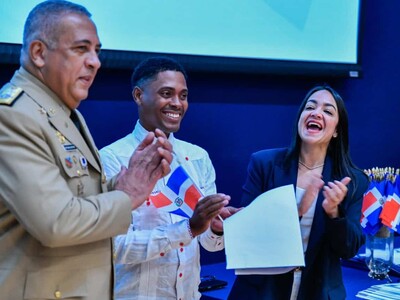 Faride Raful: juramentación de nuevos ciudadanos en RD