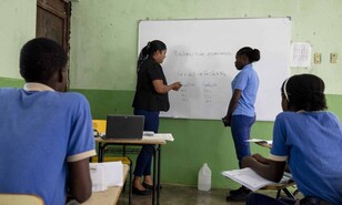 Profesores denuncian amenazas y p&eacute;rdida de autoridad en las aulas