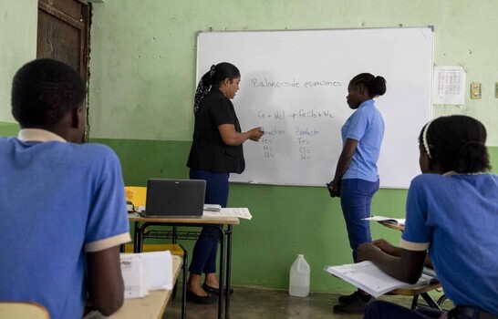 Incentivos y carrera docente