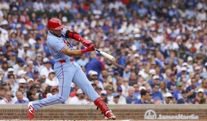 Joshua B&aacute;ez pasa de su gran debut a la prueba de la paciencia en MLB