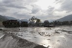 Suben a 160 los muertos tras la riada en Nepal que deja más de 700 personas desaparecidas Suben a 160 los muertos tras la riada en Nepal que deja más de 700 personas desaparecidas