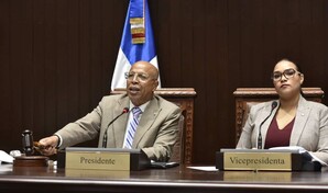 "Usted quiere pelear, pues vamos a pelear": Pacheco y vocero opositor encabezan encontronazo