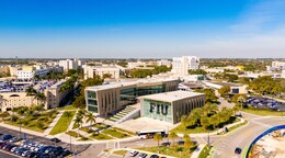 Una jueza frena el castigo a siete universitarios que protestaron contra el ICE en Miami