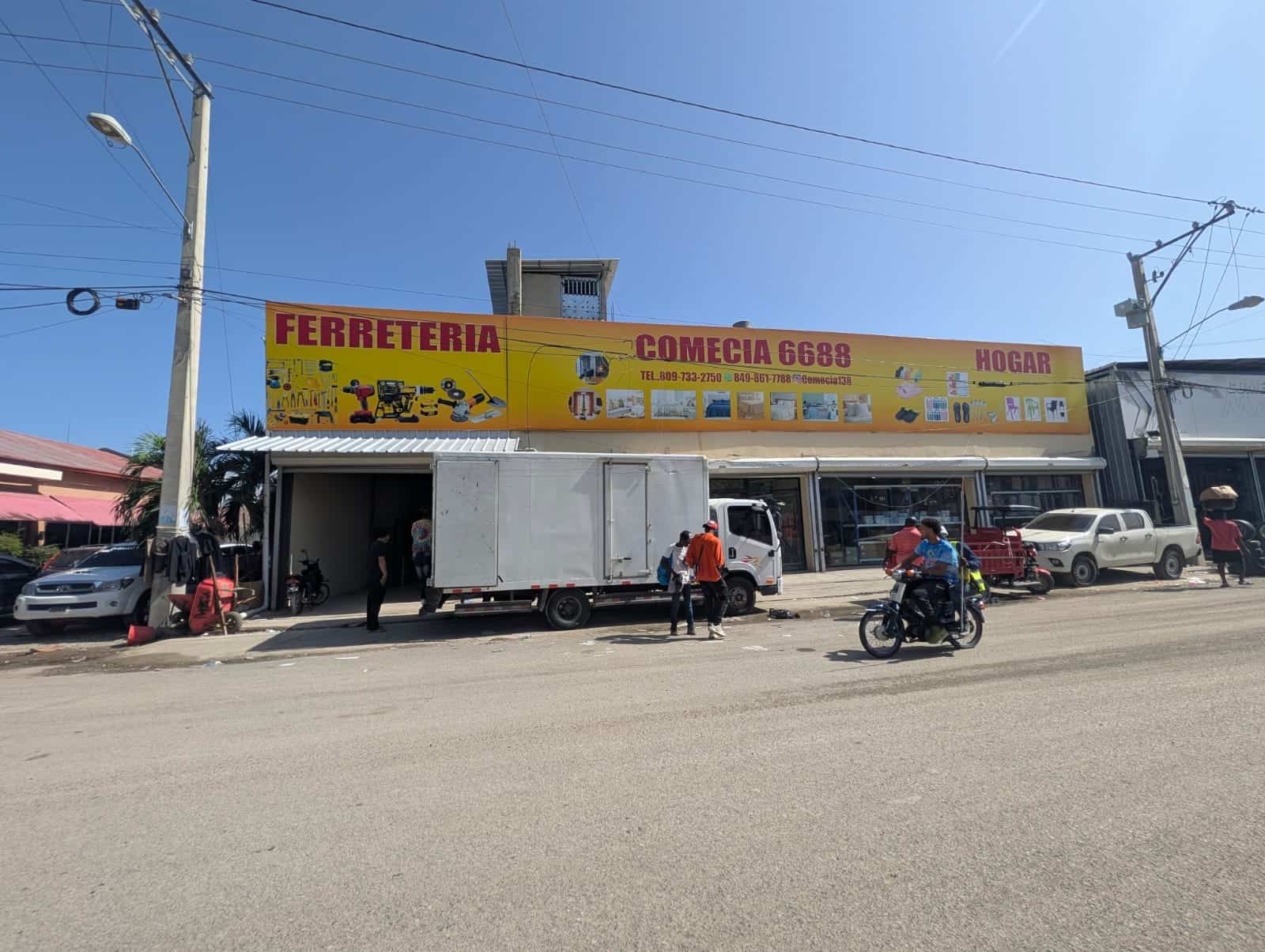Tienda china en la Línea Noroeste.