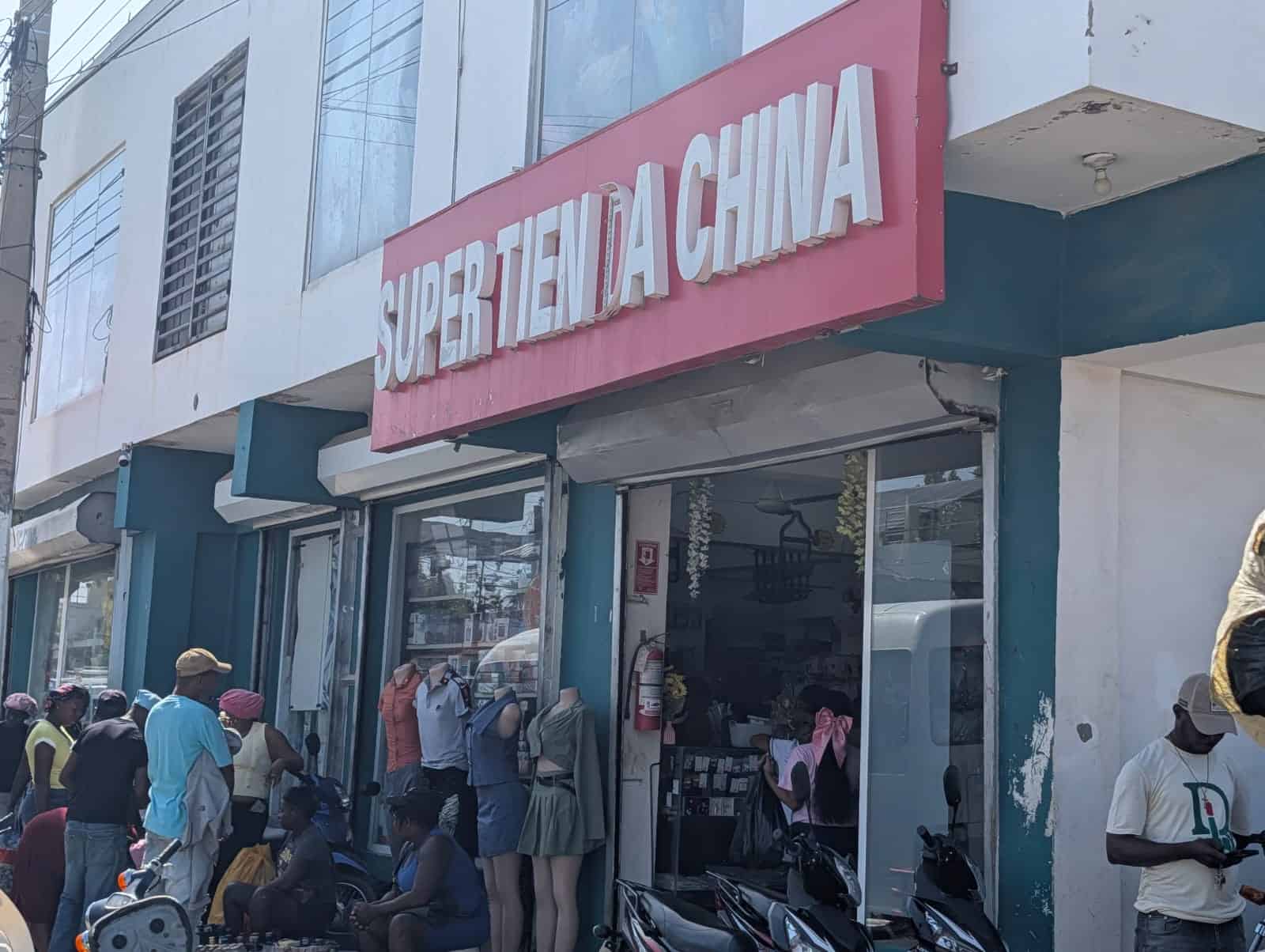 Tienda china en la Línea Noroeste.