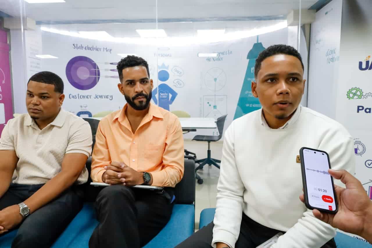 Juan Luis Alcántara, Edgar Rodríguez y Erick Ventura
