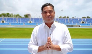 Ministro Kelvin Cruz aclara c&oacute;mo ser&aacute; el acceso a la pista de atletismo en el F&eacute;lix S&aacute;nchez