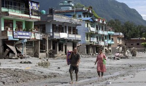Unos 90 estadounidenses desaparecidos por deslave en Nepal