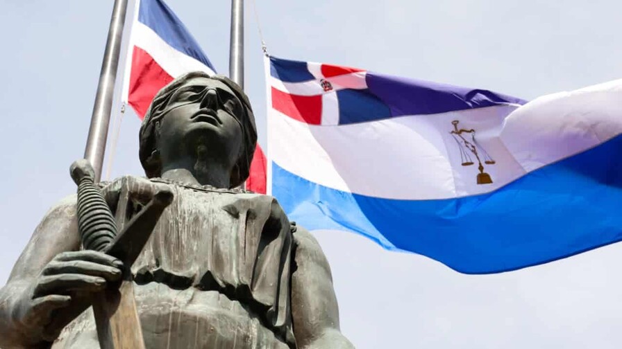Condenan a 15 años de prisión a tres personas por tráfico de indocumentados haitianos en Santiago Condenan a 15 años de prisión a tres personas por tráfico de indocumentados haitianos en Santiago